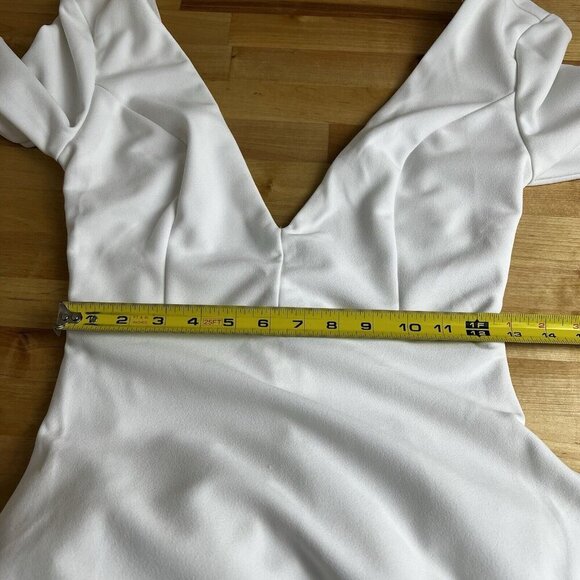 LULUS Extravagant Love White Backless Long Sleeve Ruched Maxi Dress Size Medium - Picture 9 of 10